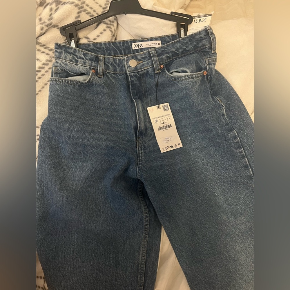 dark blue zara jeans size 38 (size 4-6 us)